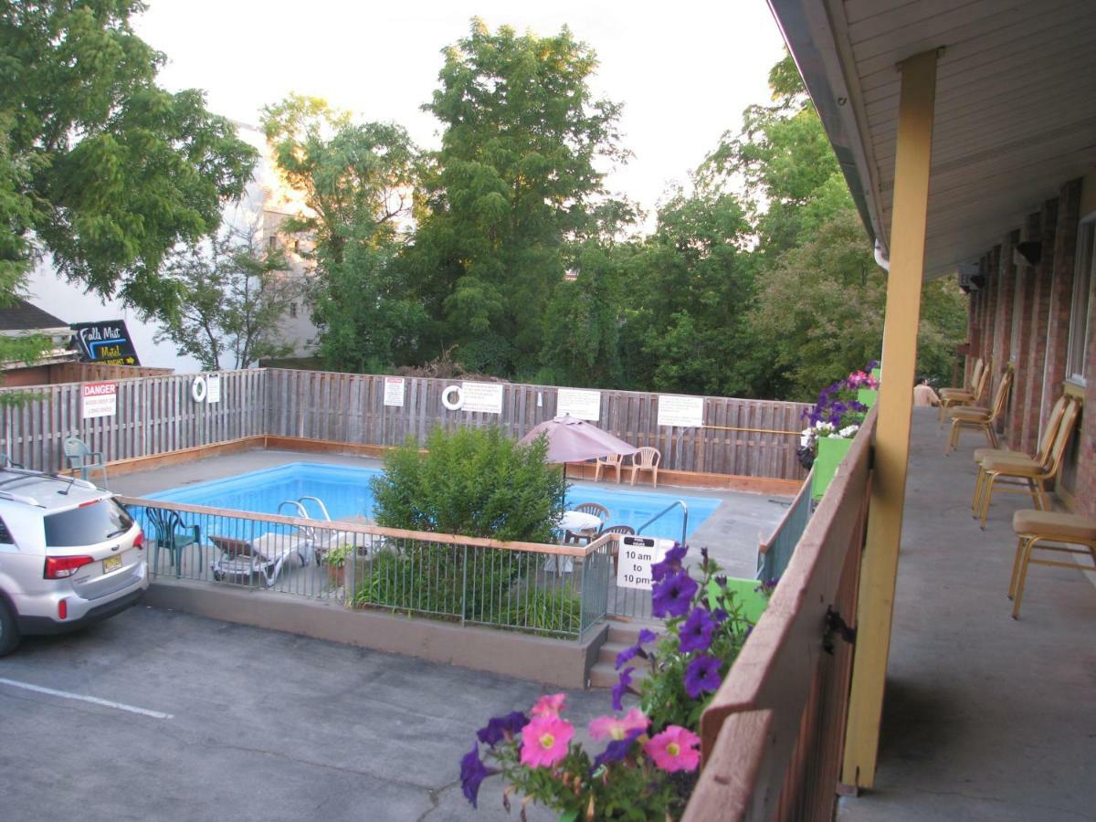 Sunset Inn Niagara Falls Esterno foto